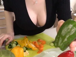 Vợ mới cưới của anh trai dâm thích tắm chung với em chồng và cái kết nát bướm